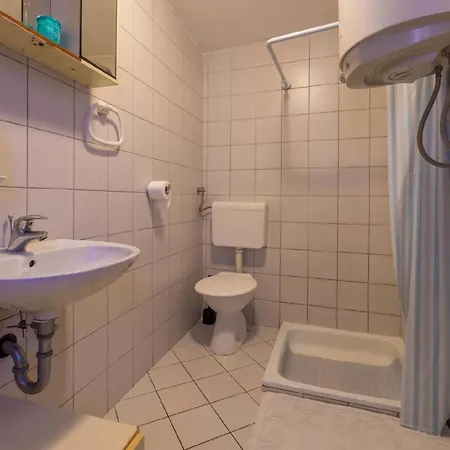 Apartment Fuer 2 Personen Ca 35 Qm In Crikvenica, Kvarner Bucht Und Umgebung *