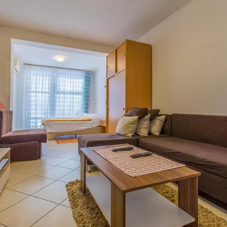 Fuer 2 Personen Ca 35 Qm In Crikvenica, Kvarner Bucht Und Umgebung Apartment
