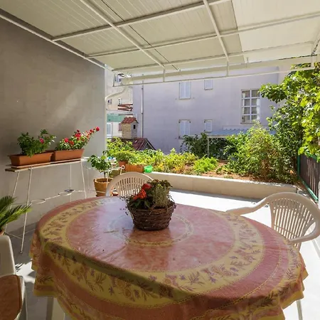 Fuer 2 Personen Ca 35 Qm In Crikvenica, Kvarner Bucht Und Umgebung Apartment
